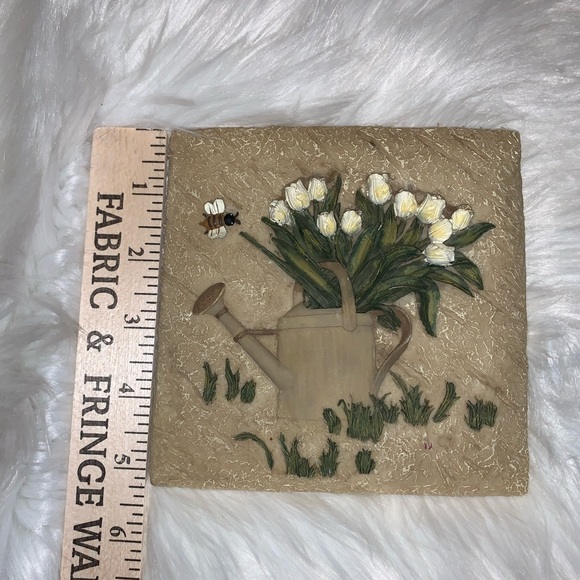 Set of 2 Signed Cheri Bloom Wall Plaques - Picture 3 of 7